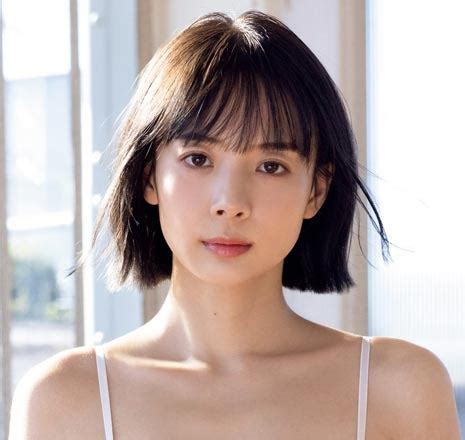 岡田紗佳 パンチラ|【写真 2/7枚】岡田紗佳：水着姿で“役満ボディー”披露 2025年カ。